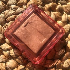 Nabla Skin Glazing Highlighter “Privilege”